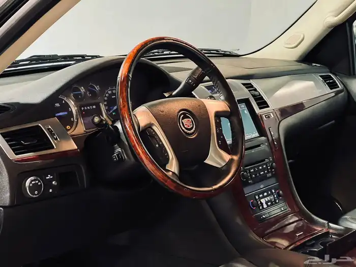 كاديلاك اسكاليد 2006 سعودي بحاله ممتازه ماشاء الله 13