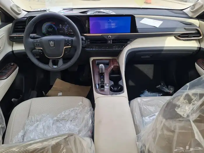 تويوتا كراون باريوم 2026 6