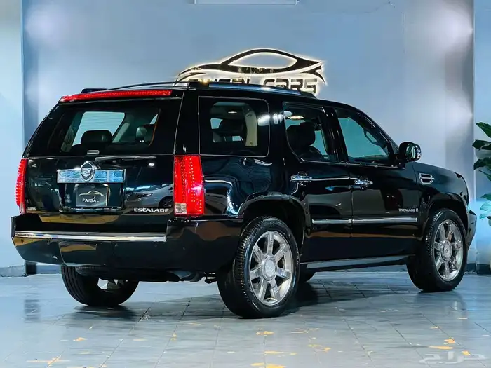 كاديلاك اسكاليد 2006 سعودي بحاله ممتازه ماشاء الله 3