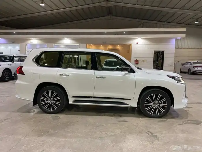 للبيع لكزس 2018 فل كامل سعودي 7