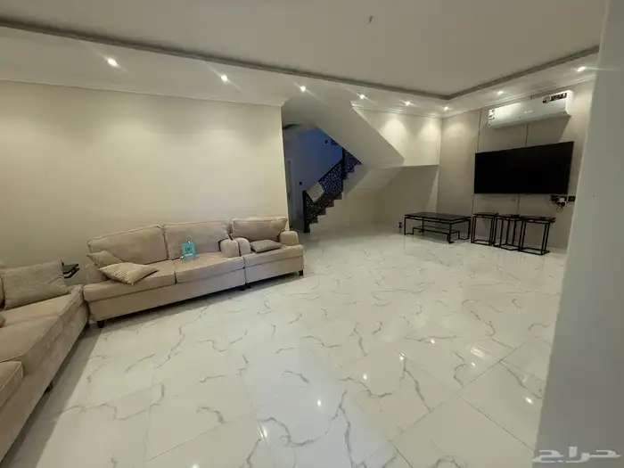 فيلا مؤثثه للايجار بالدمام حي العروبه 2