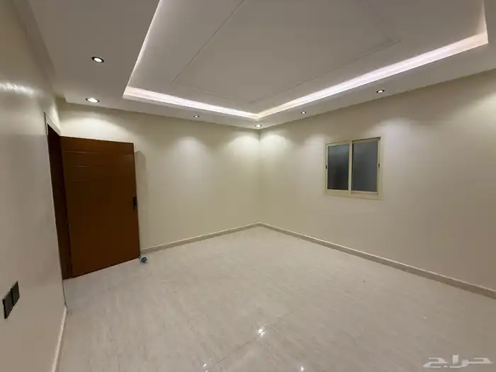 فيلا درج صالة و شقتين زاوية مقابل مسجد و مرفق 350 متر 10