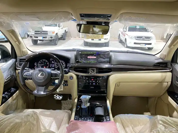 للبيع لكزس 2018 فل كامل سعودي 17