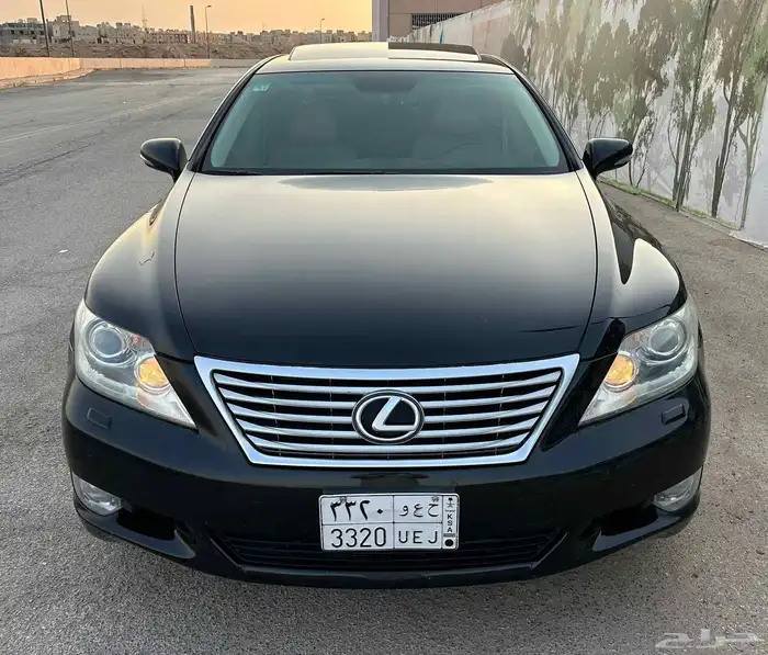 لكزس 2011 LS460 0