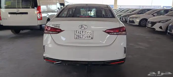 Hyundai xcent standard 2023 4