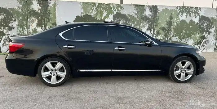 لكزس 2011 LS460 1