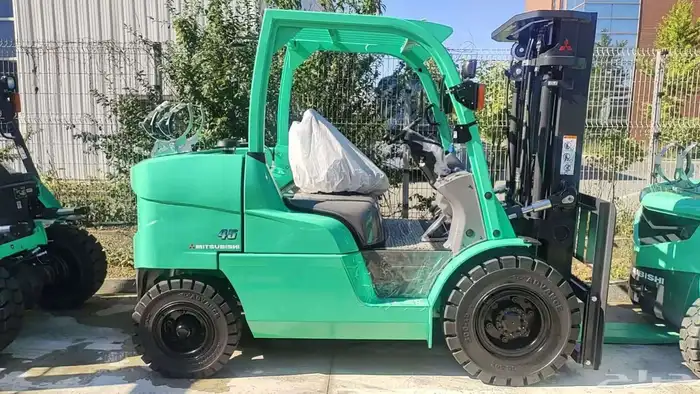 فوركلفت رافعه كرينات وجميع انواع المعدات الثقيله 0