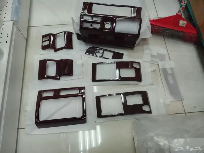 تخاشيب داخليه ربع شاص خشبي غامق اوفاتح 1