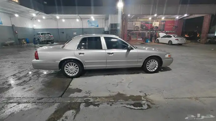 جراند ماركيز 2010 مستعملة للبيع قير أوتوماتيك بنزين بسم الله 4