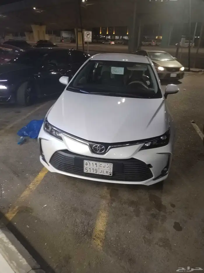 للتنازل سياره تويوتا كرولا 2024 بيضاء 1500cc عبداللطيف جميل 2