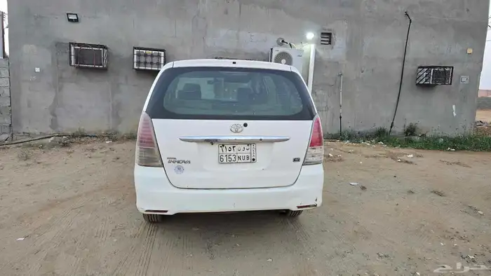 انوفا 2009 للبيع 1