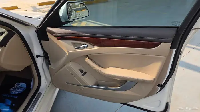 كاديلاك CTS luxury 2010 14