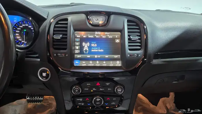 كرايزلر C300s نضيف 2021 9
