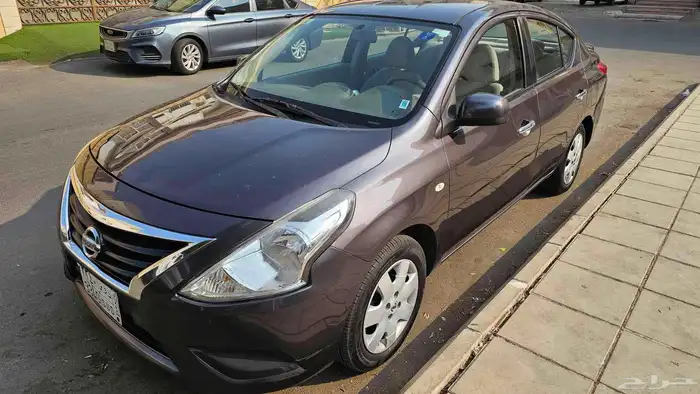 نيسان صني بحاله ممتازه موديل 2021 0