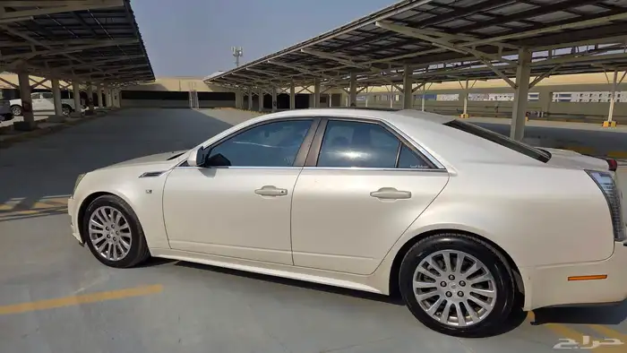 كاديلاك CTS luxury 2010 22