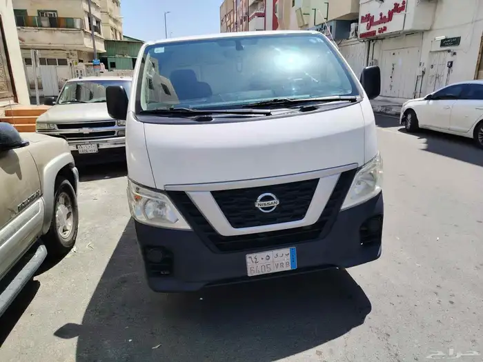 للبيع باص بضاعه بنزيم 2020 0