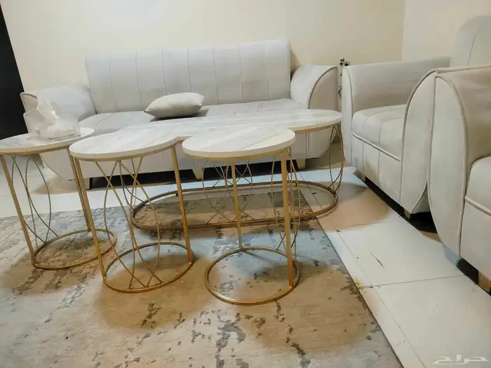 كنب وطاولات كامله للبيع 0