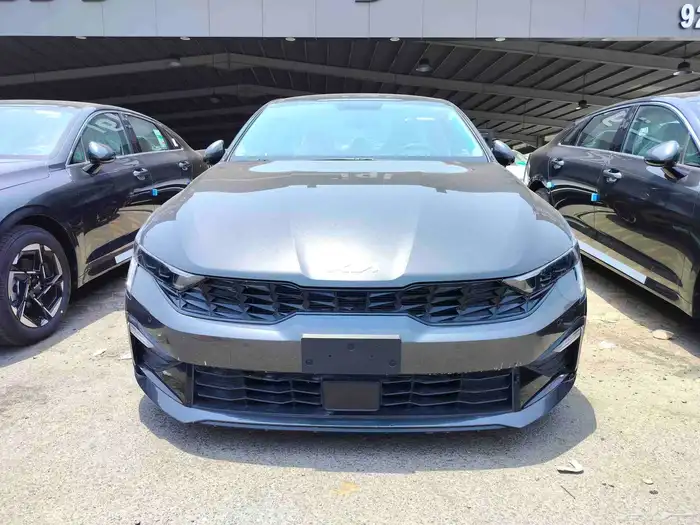 كيا K5 ستاندر مطور سقف بانوراما اقل سعر بالسوق تقسيط وكاش 0