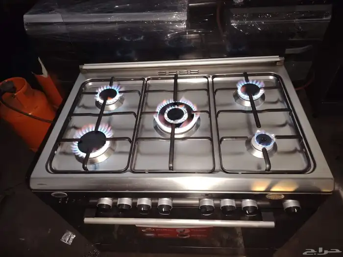 فرن جليم غاز إيطالي 5عيون استخدام نظيف للبيع 1