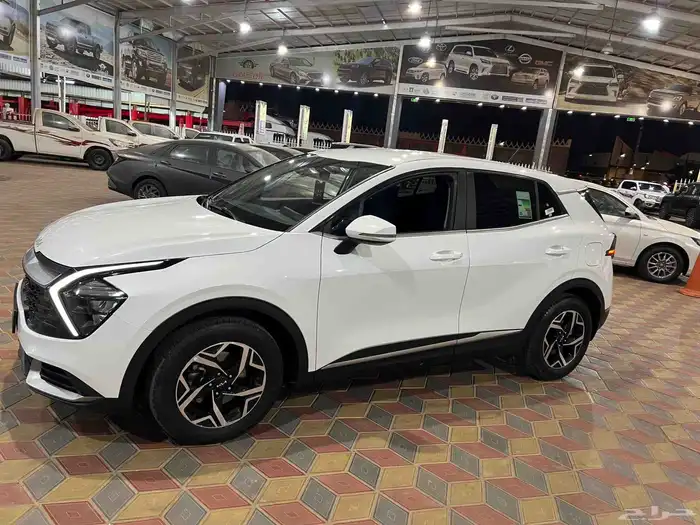 سبورتاج بنزين 2023 نص فل سعودي بحالة الوكالة 7