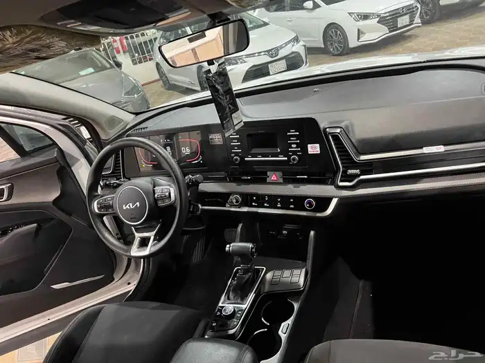 سبورتاج بنزين 2023 نص فل سعودي بحالة الوكالة 3