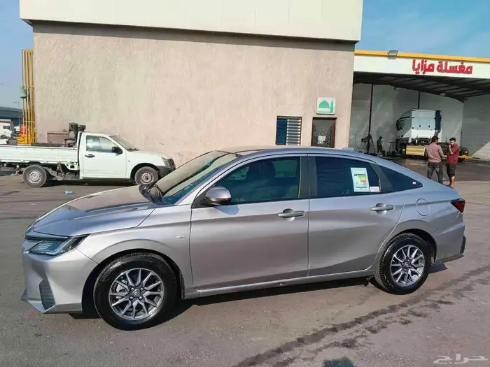 يارس 2023 تيتانيوم ماشة 23 الف 6