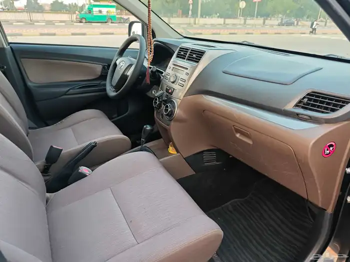 تويوتا افانزا 2016 33