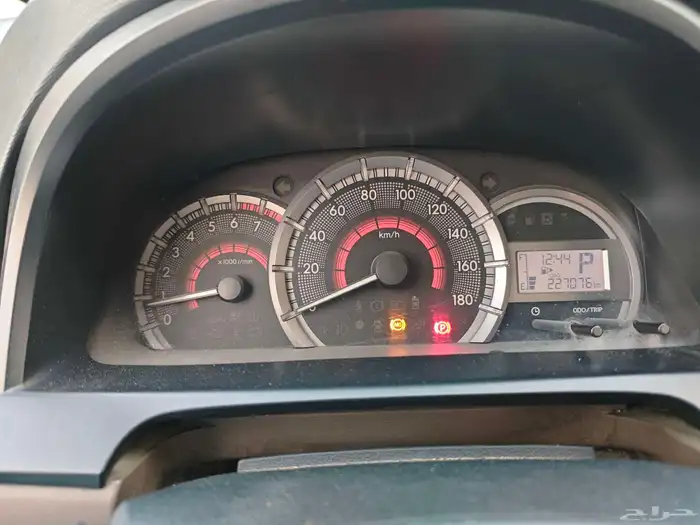 تويوتا افانزا 2016 37