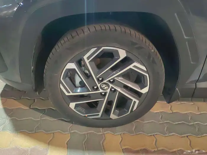 هيونداي توسان كمفورت 1600 سي سي موديل 2025 8