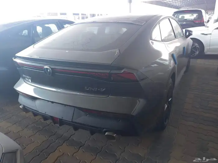 شانجان يوني في اليت موديل 2026 3