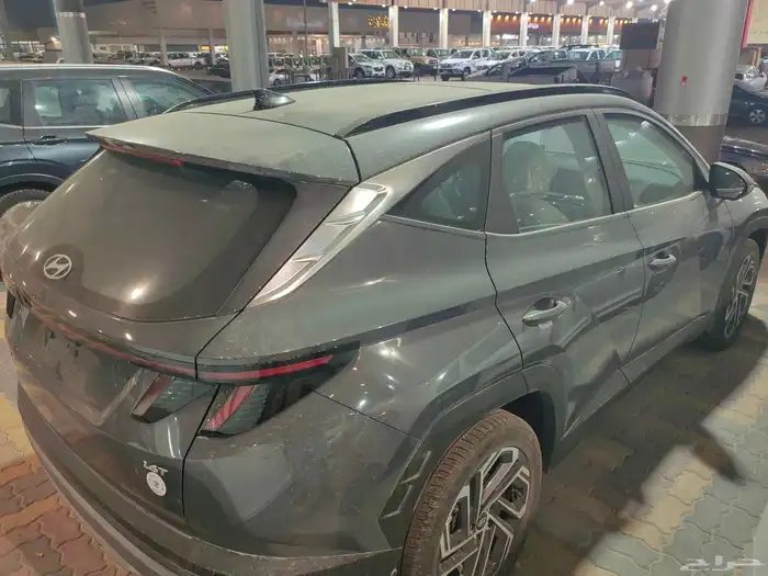 هيونداي توسان كمفورت 1600 سي سي موديل 2025 3