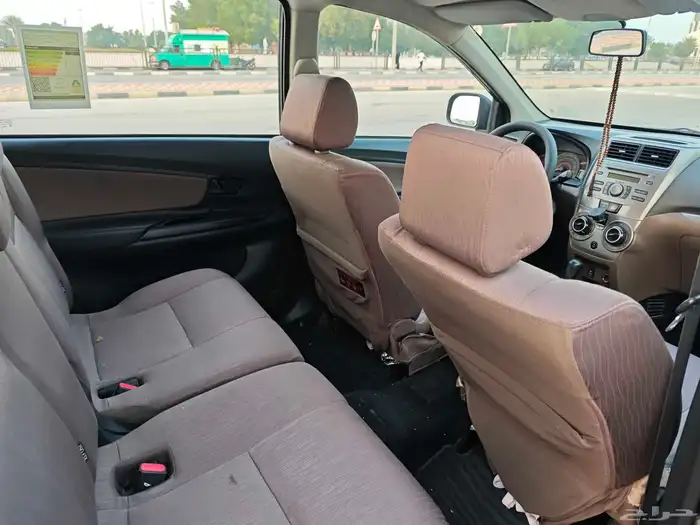 تويوتا افانزا 2016 31