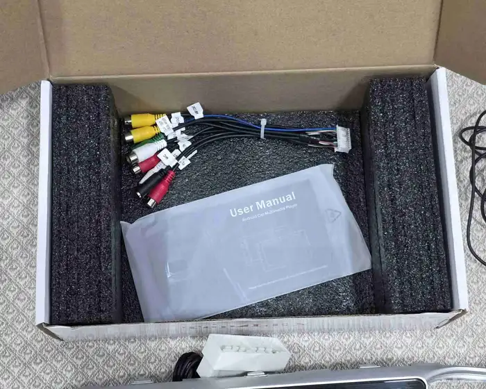 شاشة هيونداي أكسنت 2023 (بحالة جديدة) مع الفريم و كاميرا خلف 4