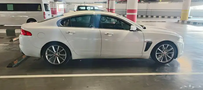 جاكوار XF2015 4
