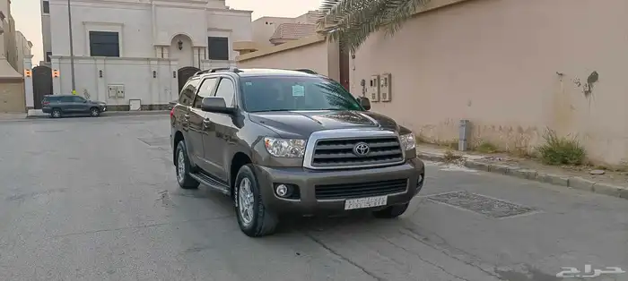 تويوتا سيكويا 2011 1