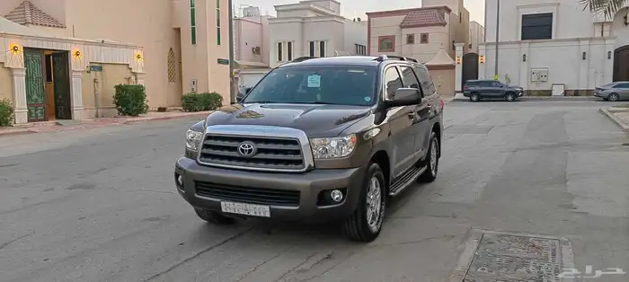 تويوتا سيكويا 2011 0