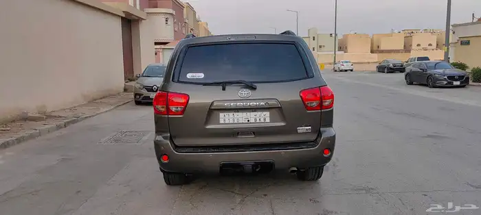 تويوتا سيكويا 2011 3