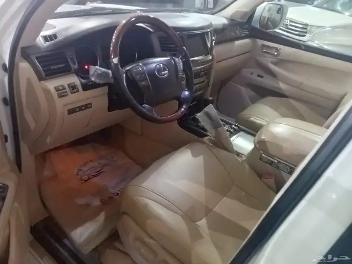 جيب لكزس ( 2010 ) LX570 سعودي نظيف جدا 8