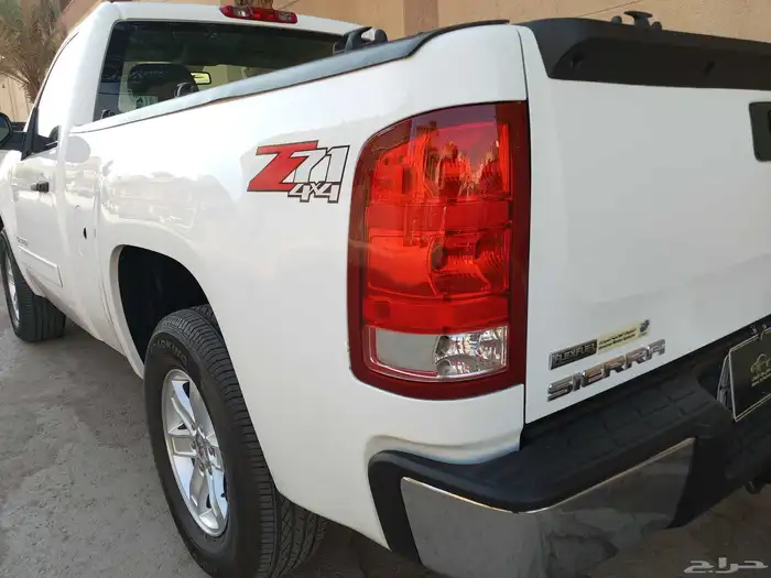 جي ام سي سييرا ( 2011 ) سعودي V8 بدون دبل نظيف جدا 11