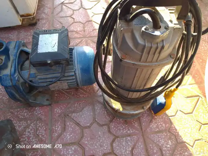 دينمو 2حصان ايطالى للبيع وغطاس2حصان جديد استخدام حوالى شهر ل 3