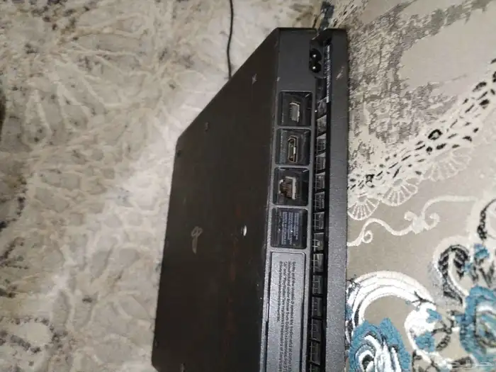 سوني مع VR مع موس وكيبورد موجود جميع الاسلاك 7