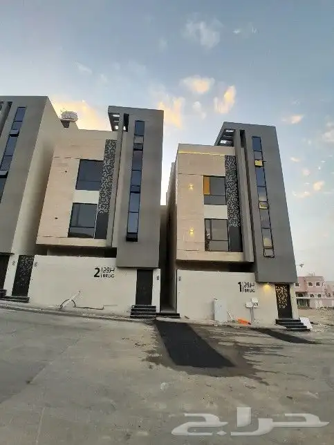 للبيع شقه دور ثاني ملحق وسطح خاص بالشقه تشطيب راقي 590الف 0