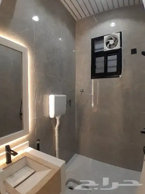 للبيع روف علوي مع ملحق 8غرف تشطيب راقي حي النزهة 680الف 20