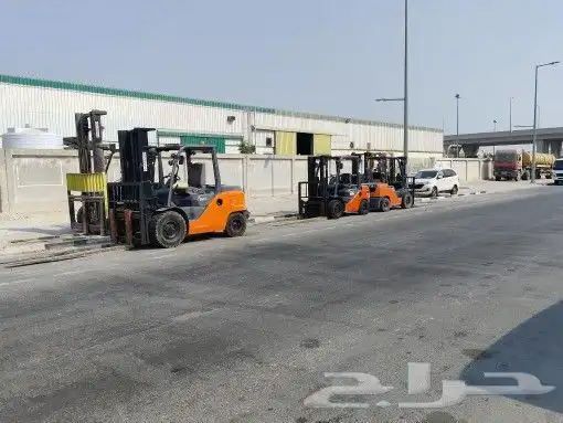 رافعات 10طن7طن3طن ايجار يومي وشهري وسنوي سفتي كامل اتصل نصل 3