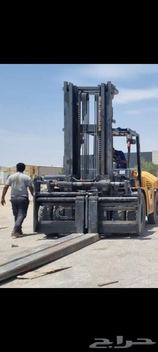 رافعات 10طن7طن3طن ايجار يومي وشهري وسنوي سفتي كامل اتصل نصل 9