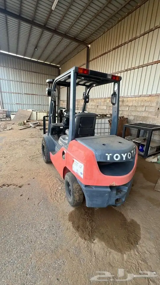 رافعات 10طن7طن3طن ايجار يومي وشهري وسنوي سفتي كامل اتصل نصل 8