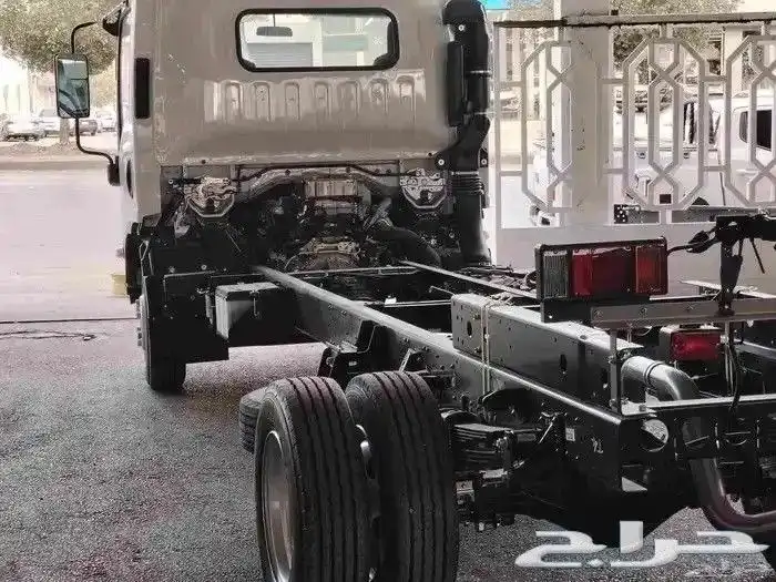 ايسوزو دينا جميع المقاسات بسعر ممتاز وعرض خاص للكميه 3