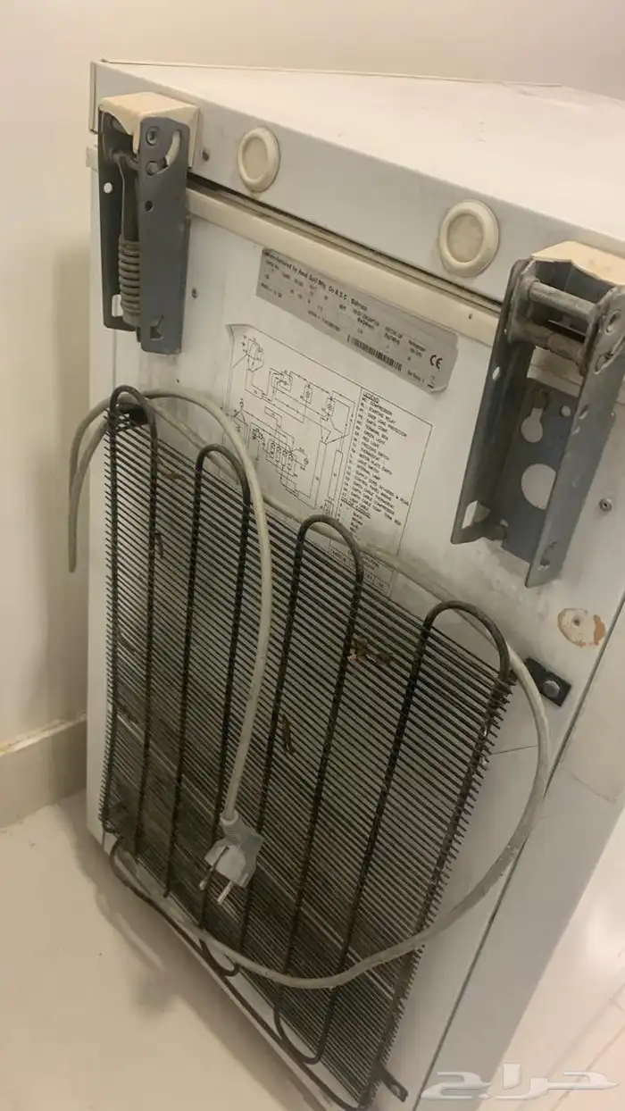 تلفزيون سامسونج 40بوصه وثلاجه في جدة للبيع 6