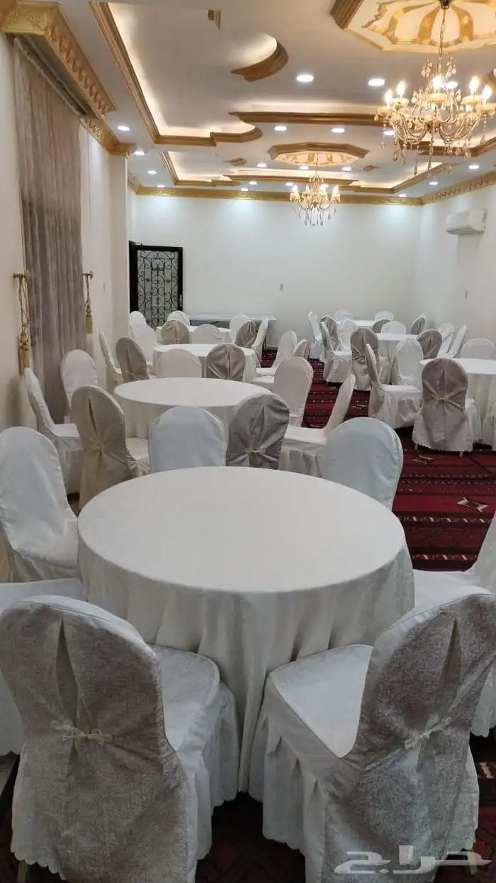 طاولات وكراسي وجلسات لتاجير 4