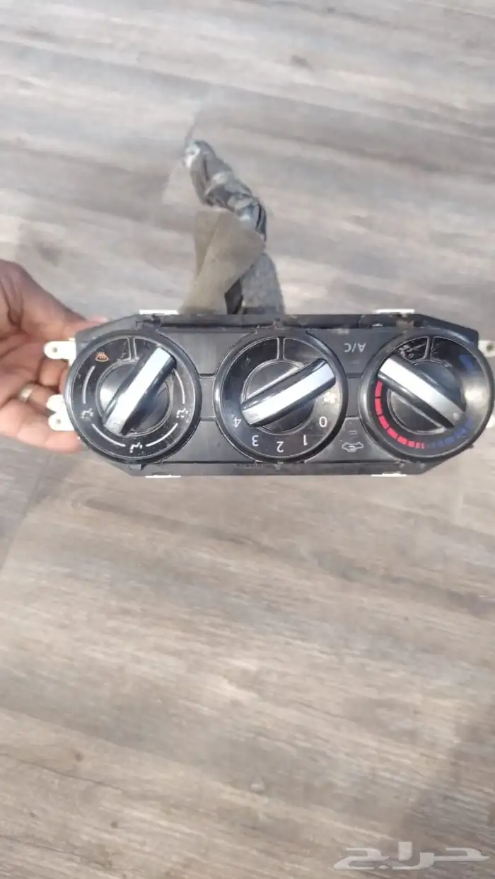 مفتاح مكيف نيفارا 2017 1